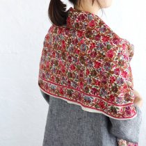 カシミール刺繍ストール（アリ刺繍）オフホワイト、ハンドミシン